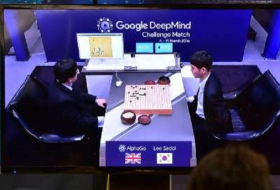Google`s software beats human Go champion in first match
